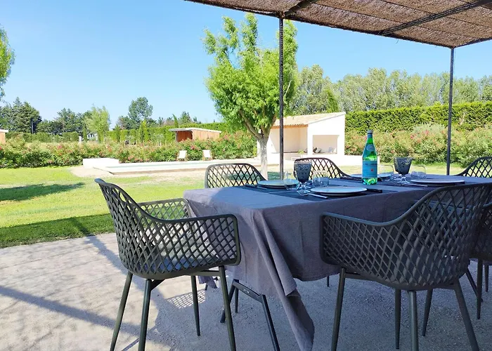 Loft Avec Piscine Privee En Campagne Proche Saint Remy De Provence